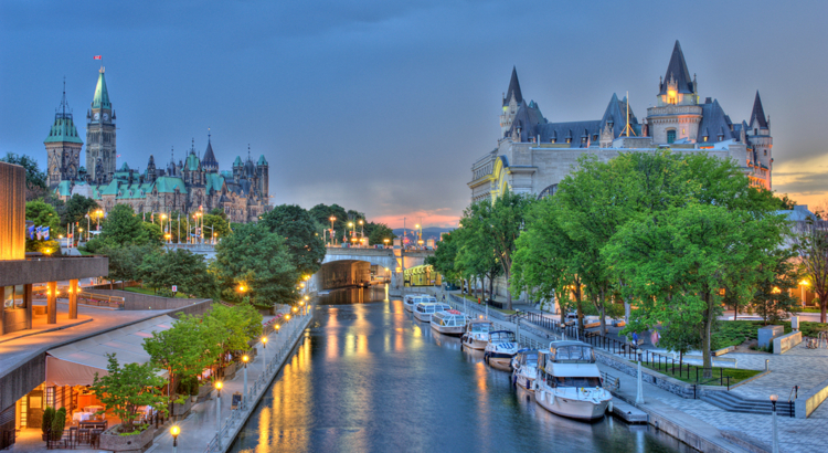 Kanada Ontario Ottawa Kanal Boote iStock TonyIaniro